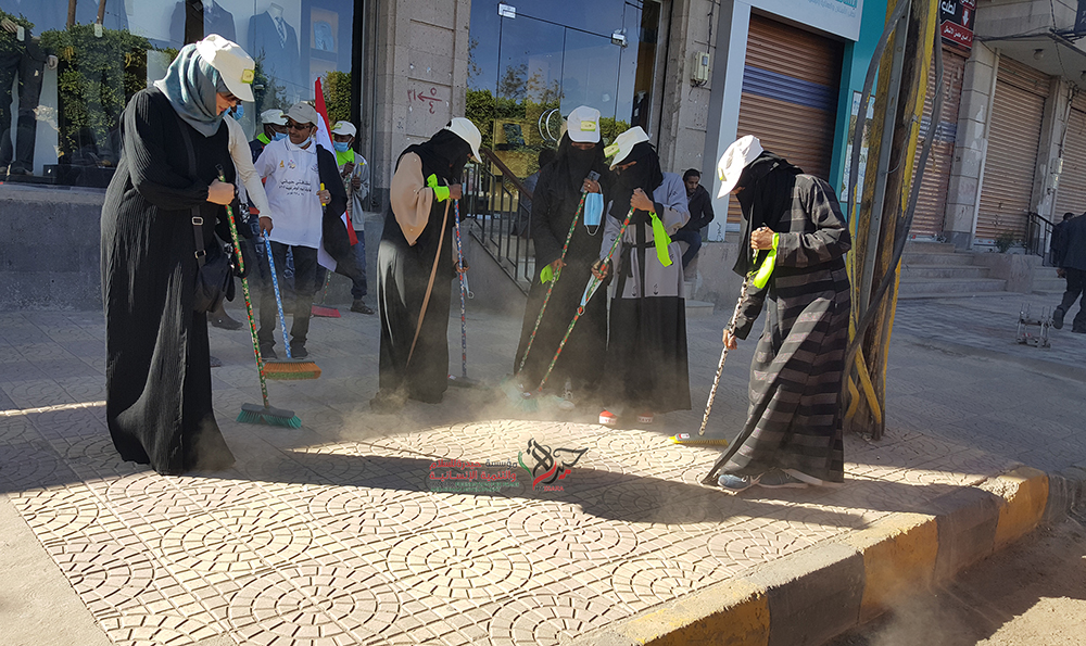 (حيدرة)تشارك في حملة نظافة العاصمة صنعاء